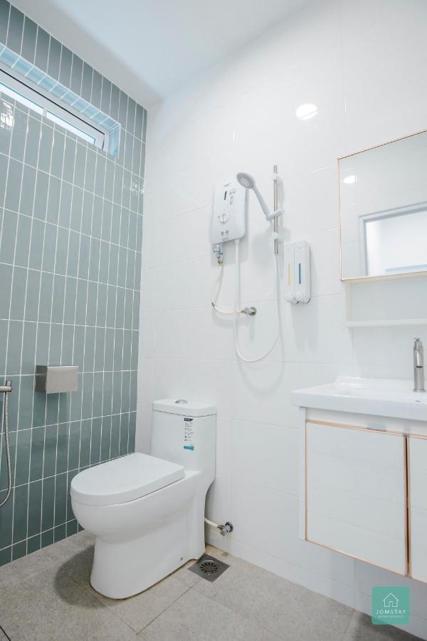 Jomstay Muji 19 & 7 Inn Ipoh Garden 8-10 Pax Екстер'єр фото